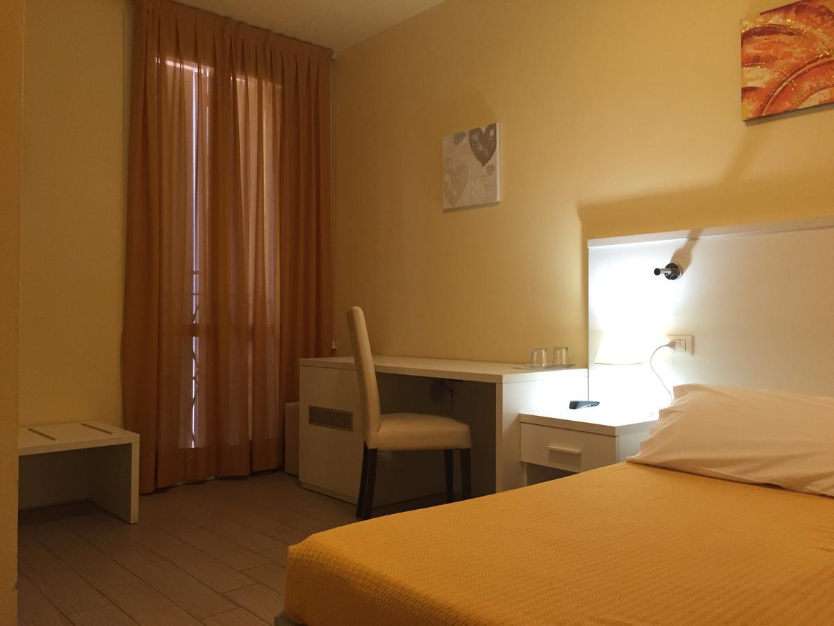 Hotel Soresina Dış mekan fotoğraf